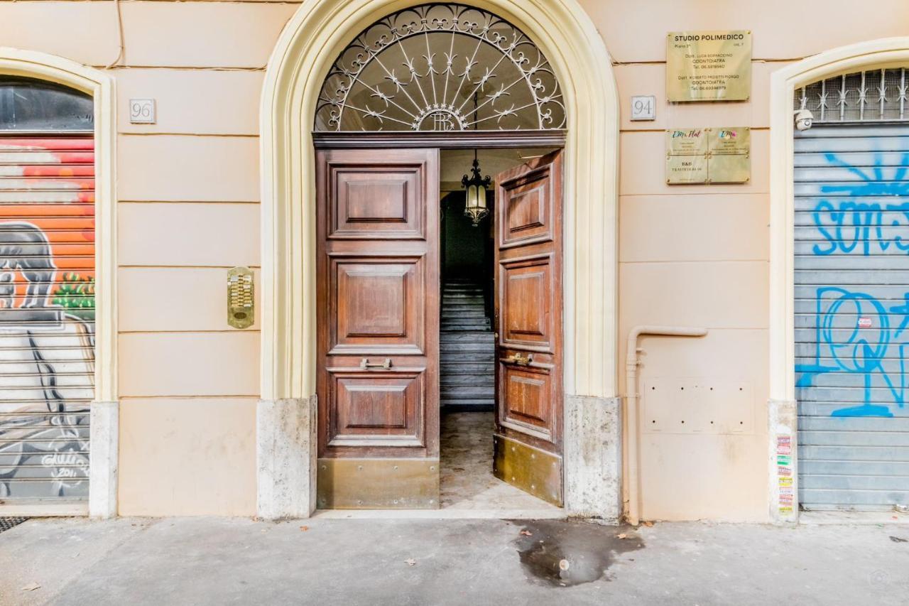 B&B Trastevere 94 Рим Екстериор снимка